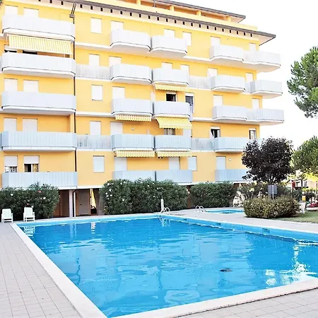 With Shared Pool Διαμέρισμα